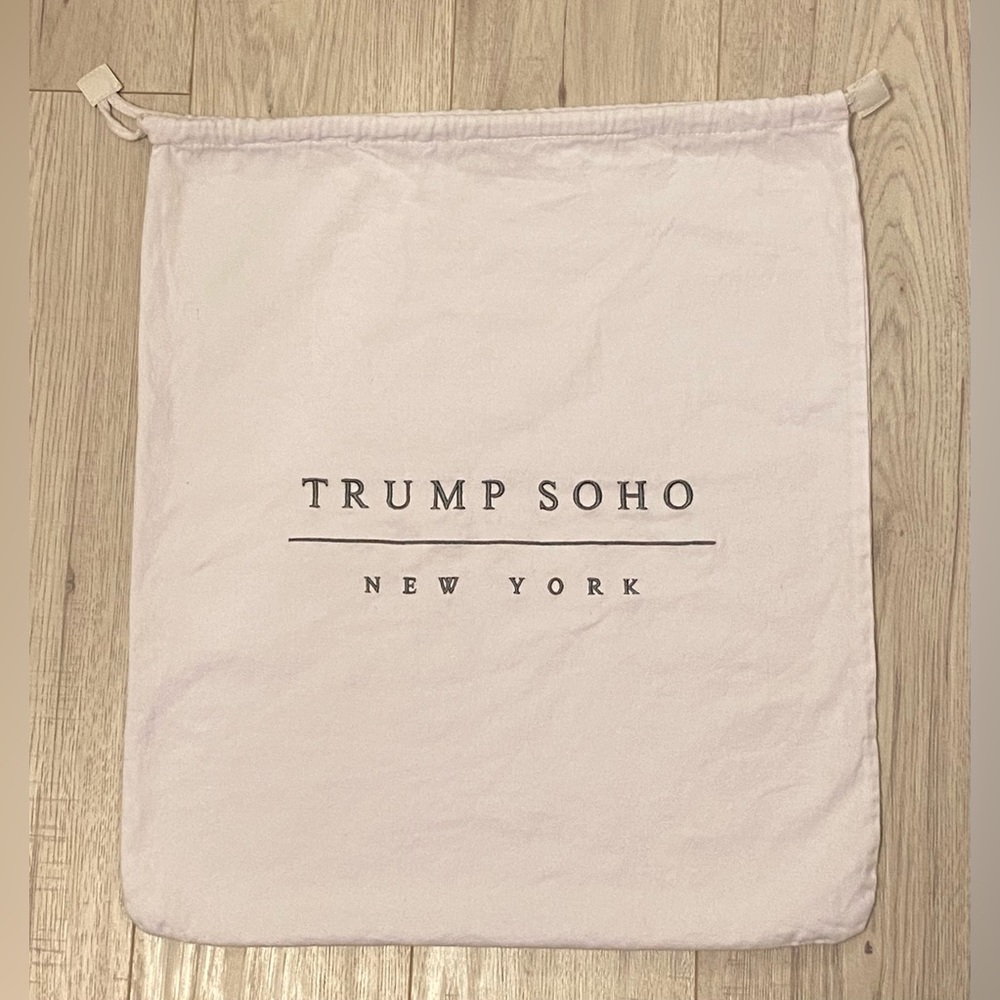 Trump Soho New York Hotel Embroidered Laundry Tote Drawstring Bag 19” x 16.75”